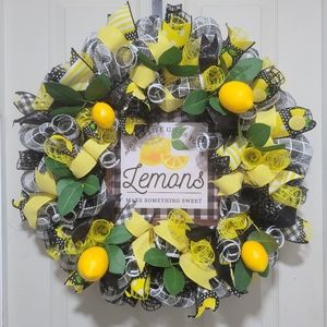 Lemon Deco Mesh Wreath